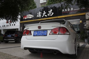 解決發(fā)動(dòng)機(jī)噪音，本田思銘拆儀表臺(tái)做防火墻汽車(chē)隔音改裝安博士藍(lán)鉆 重慶渝大昌