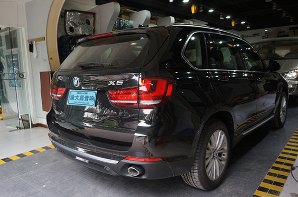 2017款寶馬X5專車專用汽車音響改裝，重慶渝大昌德國(guó)零點(diǎn)寶馬專用三分頻喇叭