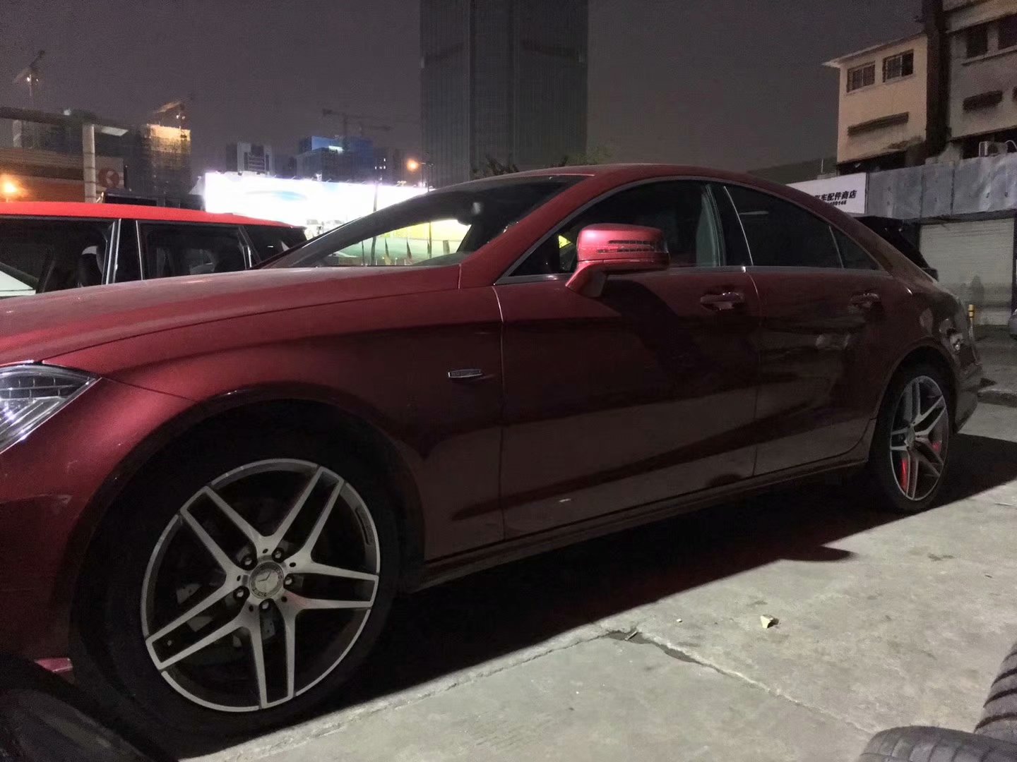 奔馳，換原裝 AMG ? 19寸 ? 米其林 正品 行貨完工！