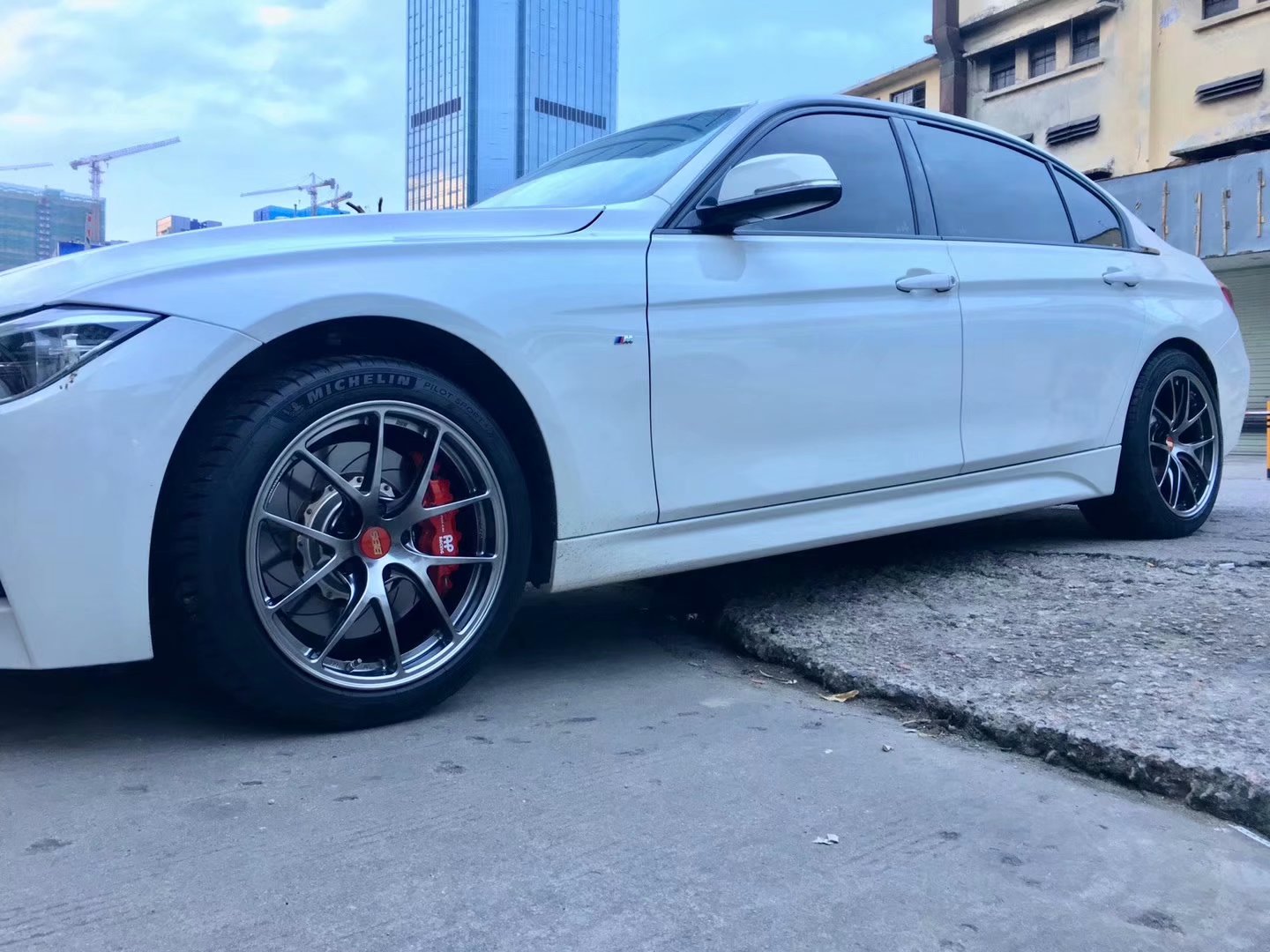 寶馬，換 全新 日本BBS RIA