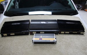 重慶專業(yè)汽車音響改裝店改裝汽車音響多少錢？重慶久聲大眾POLO汽車音響改裝升級