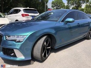 奧迪A7貼膜改色夢幻墨綠