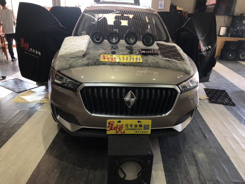 汕頭星悅汽車音響寶沃BX5升級(jí)四門山水隔音降噪音響改裝德國(guó)HELIX喜力仕20周年套餐聆聽(tīng)動(dòng)感音樂(lè)