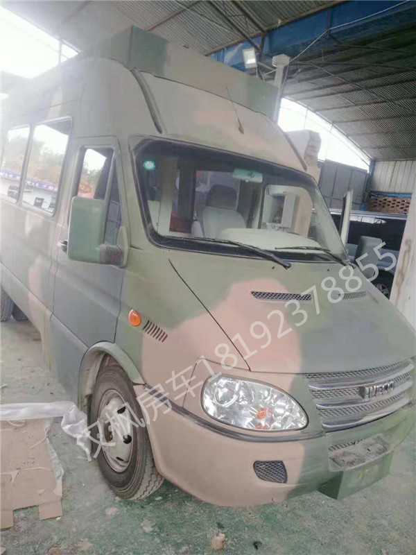 依維柯軍車內(nèi)飾改裝