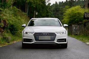 西寧汽車音響改裝多少錢？西寧奧迪A4升級改裝好萊塢作業(yè)！??！