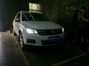 新鄉(xiāng)途觀改裝氙氣燈LED燈探路者改燈專業(yè)汽車燈光升級(jí)