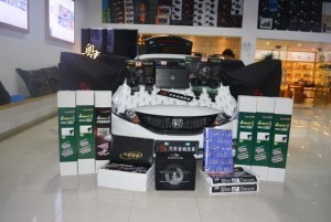 東莞專業(yè)汽車隔音多少錢，東莞本田杰德汽車改裝大能藍(lán)金剛