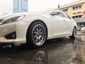 銳志，換 18寸 BBS  RS-GT 完工！