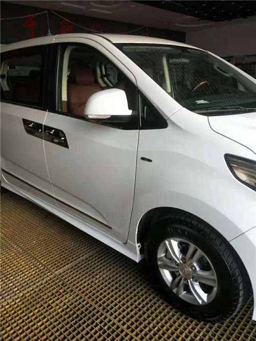 大通G10商務(wù)車內(nèi)飾改裝