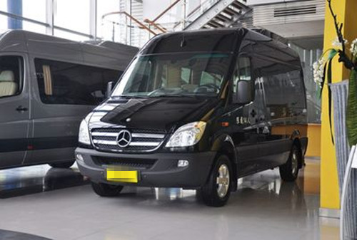 奔馳凌特商務(wù)車內(nèi)飾改裝，哪家好