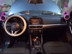 東莞音響改裝多少錢(qián)？馬自達(dá)CX-5升級(jí)黃金聲學(xué)GR三分頻喇叭，“音”你而變