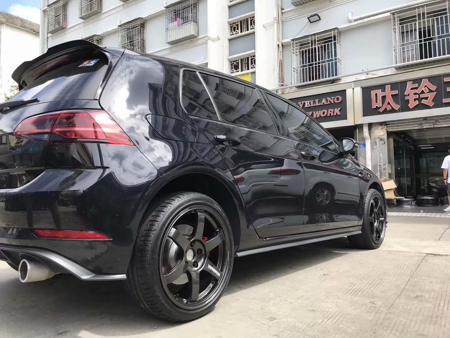 GTI 換全新 RAYS TE37 saga 18寸完工