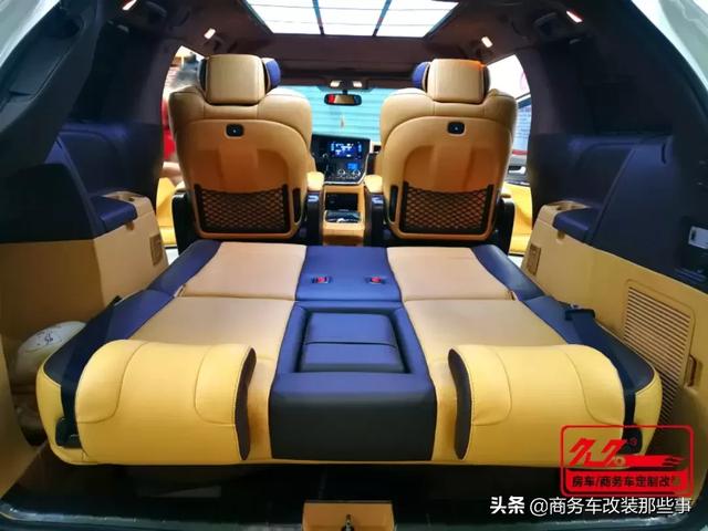改裝前后對比天壤之別，豐田塞納商務車深度豪華內(nèi)飾改裝案例