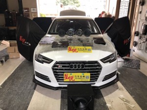 汕頭星悅汽車(chē)音響奧迪A4L改裝法國(guó)勁浪喇叭搭配英國(guó)創(chuàng)世紀(jì)功放意大利赫茲H8DSP音頻處理器低音炮清冽歌聲