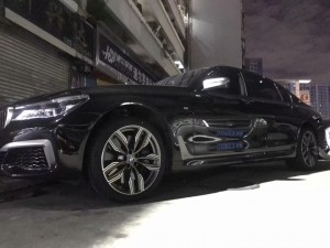 新款寶馬7系 換全新原廠M760 20寸完工