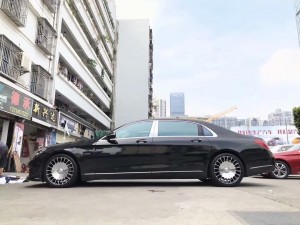 巴博斯，拆下 21寸 40萬一套的輪轂， 換全新正品 S680 20寸 大燒餅 完工！