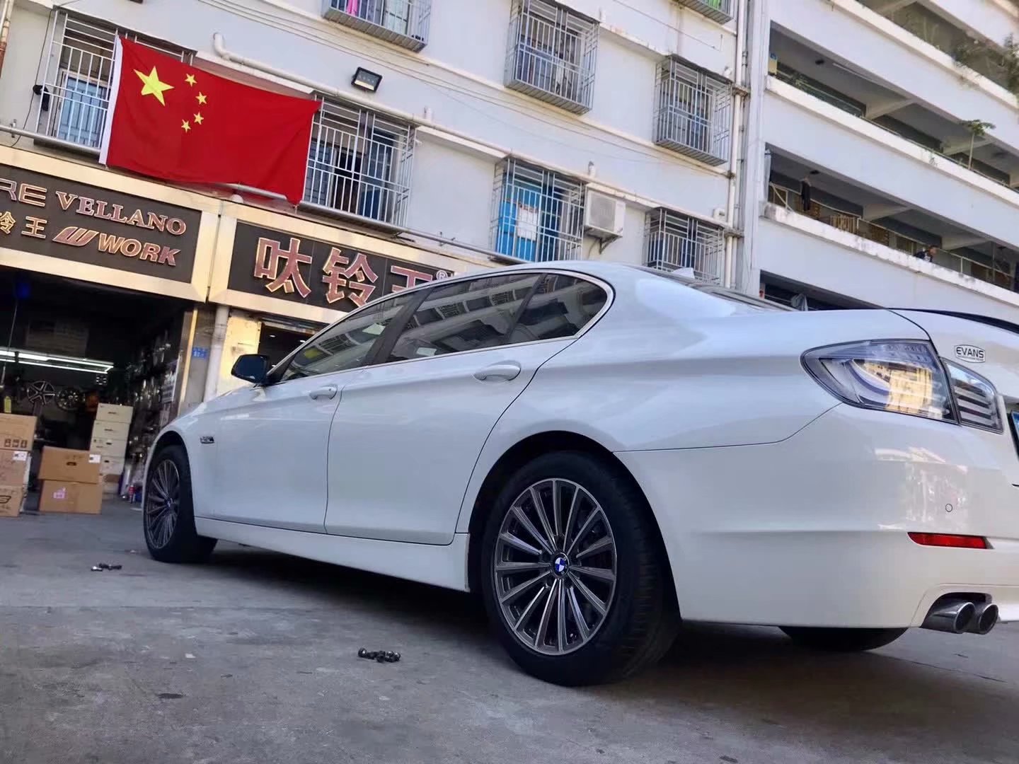 寶馬，換高端私人定制鍛造 18寸BLOX 鍛造螺桿 ，完工