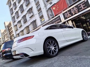 奔馳，換原廠鍛造 AMG 20寸 完工！