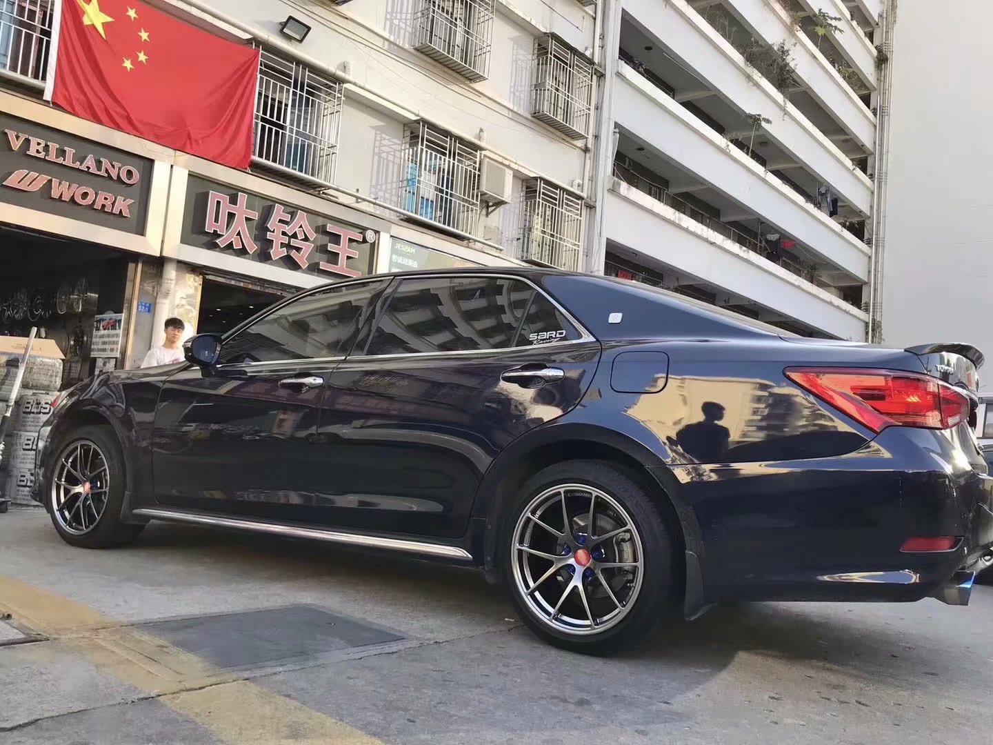新款皇冠 ，換 高端私人定制鍛造 18寸