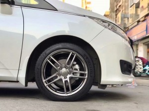 奧德賽，換 日本PRODRIVE 18寸  米其林 PS4 完工