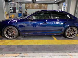 感謝回圖# AUDI S4  全新RAYS G025 19寸  需要的朋友繼續(xù)下單，安排！