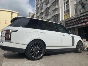 提新車，路虎 換原廠22寸 刀鋒輪轂 完工！