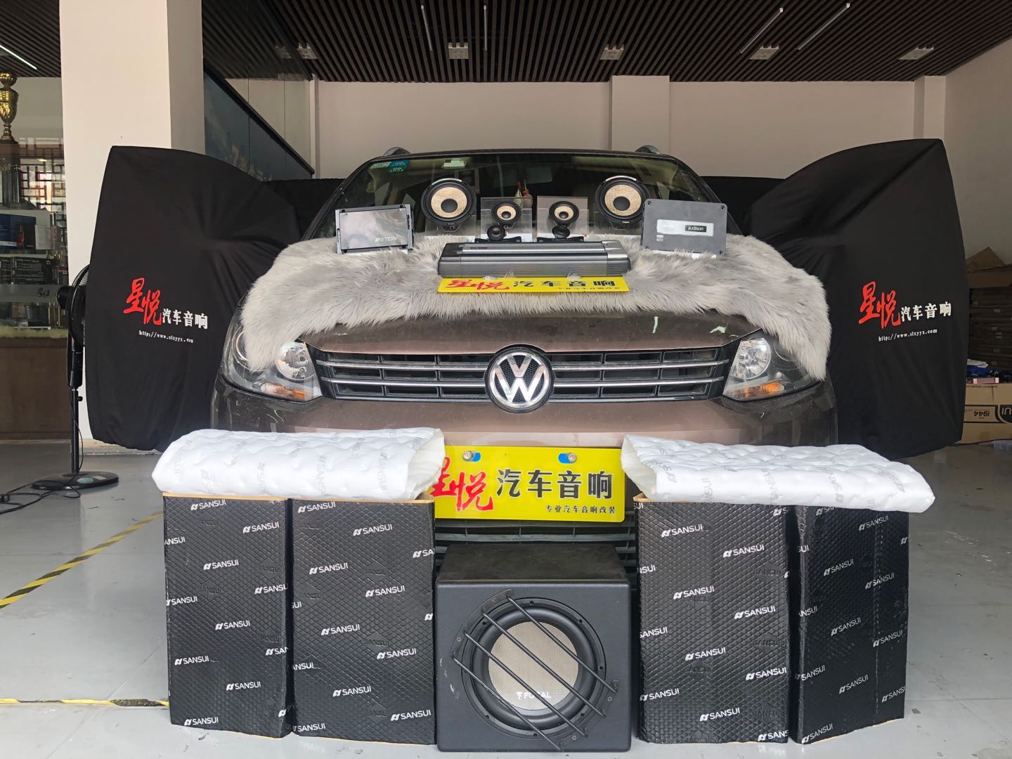 汕頭星悅汽車音響大眾途安升級(jí)隔音改裝FOCAL法國(guó)勁浪PS165F3E三分頻套餐帶你享受不一樣的好音質(zhì)