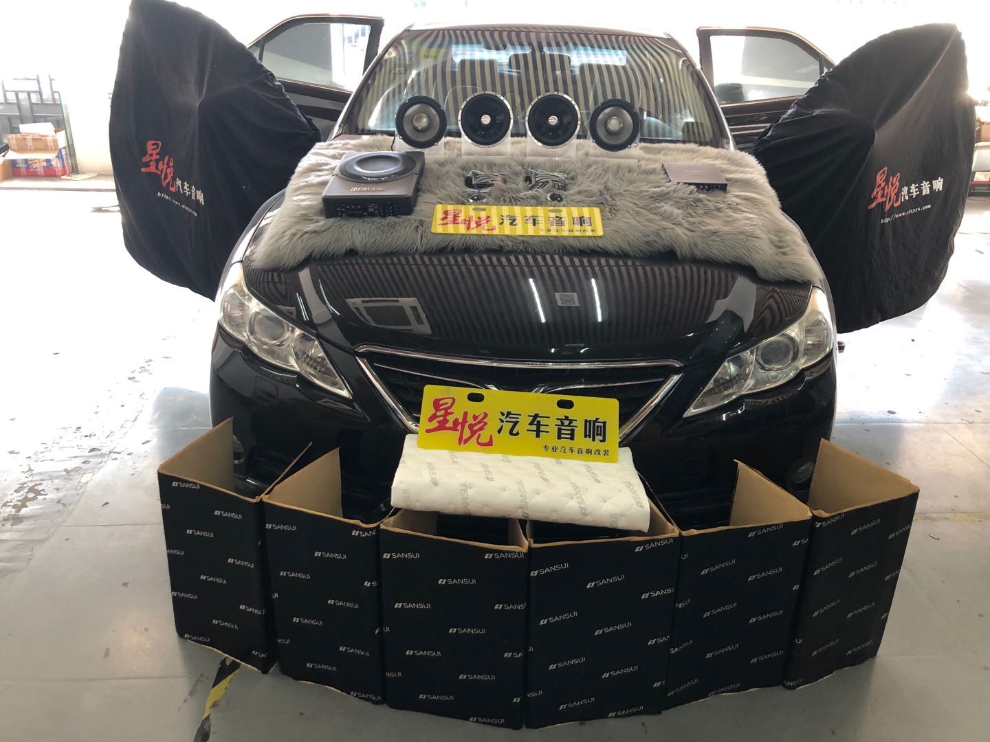 汕頭星悅汽車音響豐田銳志升級(jí)四門隔音降噪音響改裝德國彩虹5180元套餐好音響伴您動(dòng)聽前行