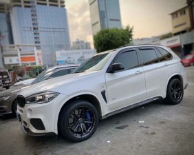 寶馬X5，換 MJR 20寸完工