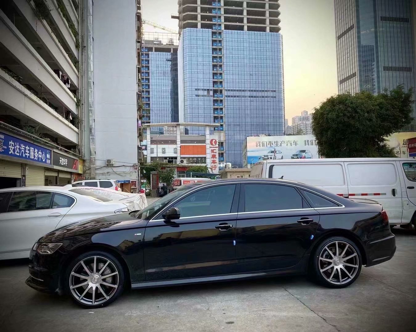 奧迪A6 升級(jí)20寸奔馳原廠AMG