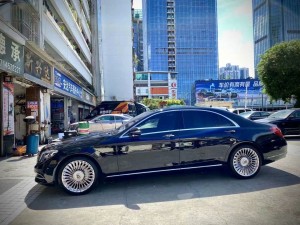 奔馳S，換1916定制鍛造20寸 搭配倍耐力輪胎完工