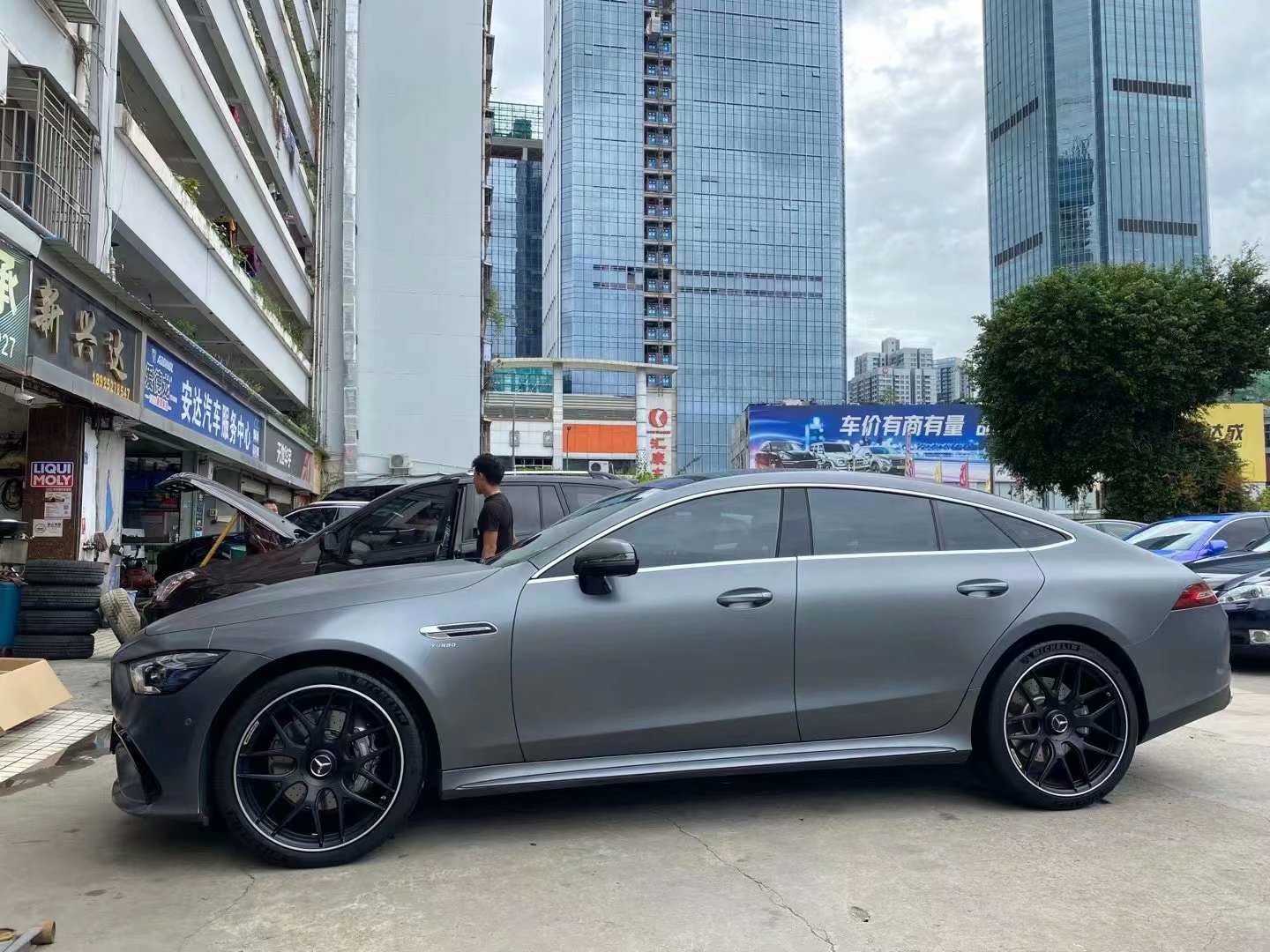 奔馳 AMG GT50 定制鍛造潮鞋 21寸 ?米其林PS4S 完工，這個款式真的很帥氣，可以繼續(xù)跟單