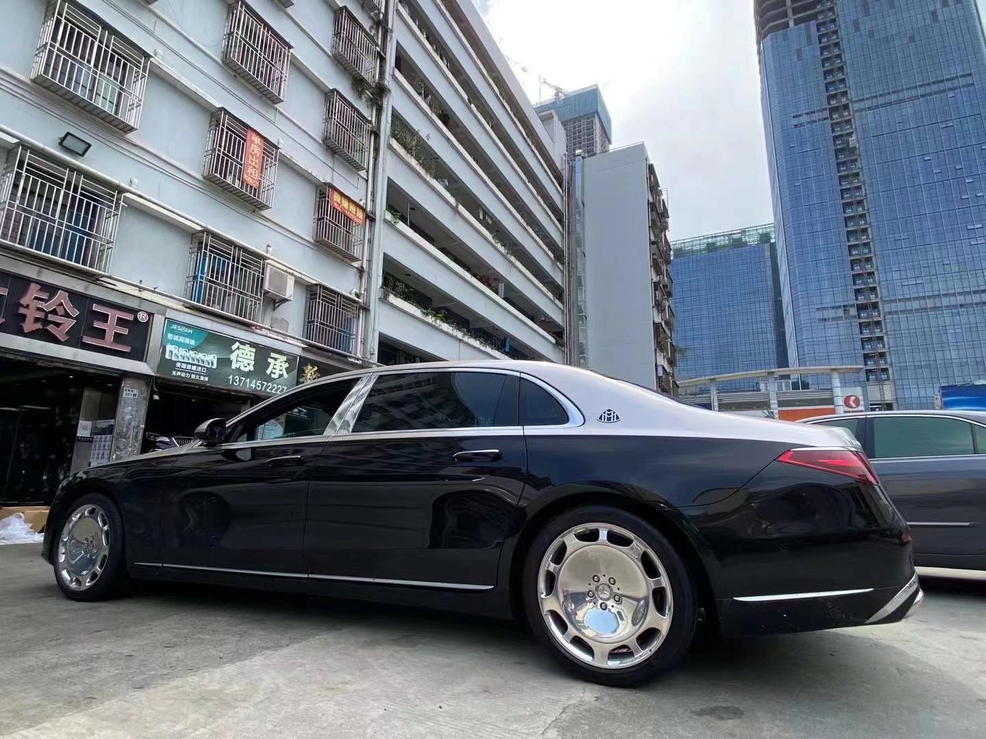 提新車，邁巴赫S480 升級(jí)原廠20寸大燒餅完工 經(jīng)典款的大餅