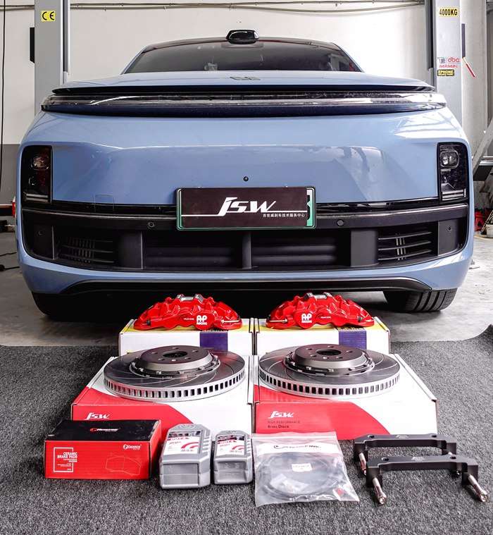 理想L9剎車改裝升級(jí)AP8520六活塞套件