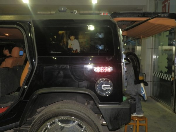 悍馬音響改裝——悍馬汽車(chē)音響改裝悍馬H2改裝音響 汽車(chē)內(nèi)室改裝