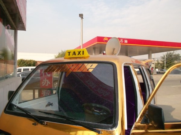 [美系案例] 福特?？怂筍T升級新款LED燈帶天使眼雙光透鏡大燈總成