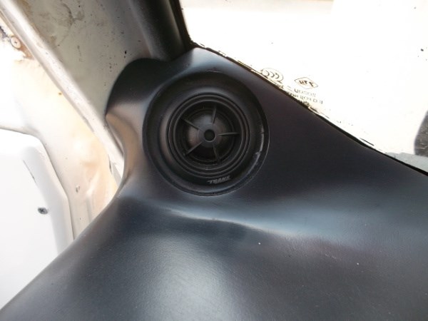 [美系案例] 福特福克斯ST升級新款LED燈帶天使眼雙光透鏡大燈總成