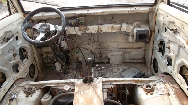 汽車(chē)音響改裝 重金打造黃金小面 面包車(chē)改裝音響