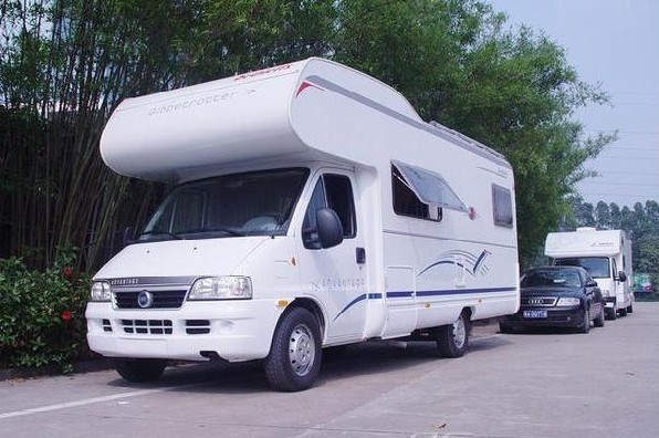 菲亞特房車