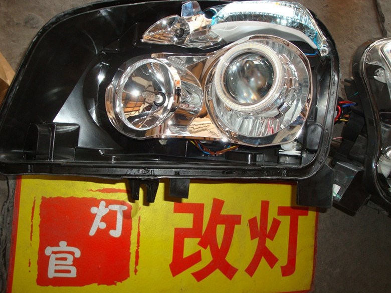 白逍客改裝雙透鏡氙氣燈