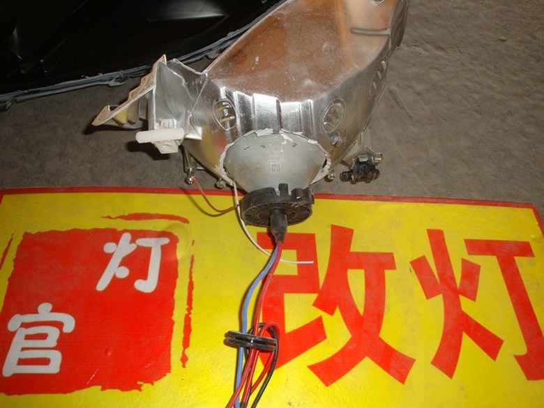 鋒范改裝雙透鏡氙氣燈