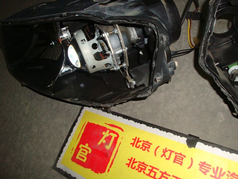 邁騰改海3改裝雙透鏡氙氣燈