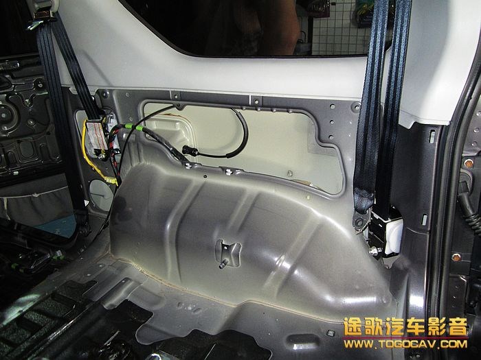 鈴木吉姆尼汽車音響改裝全車寧靜隔音+法國勁浪套裝喇叭
