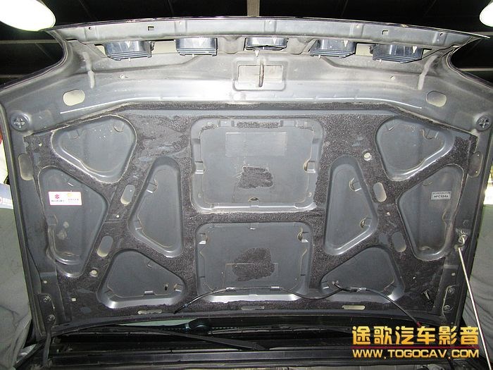 鈴木吉姆尼汽車音響改裝全車寧靜隔音+法國勁浪套裝喇叭