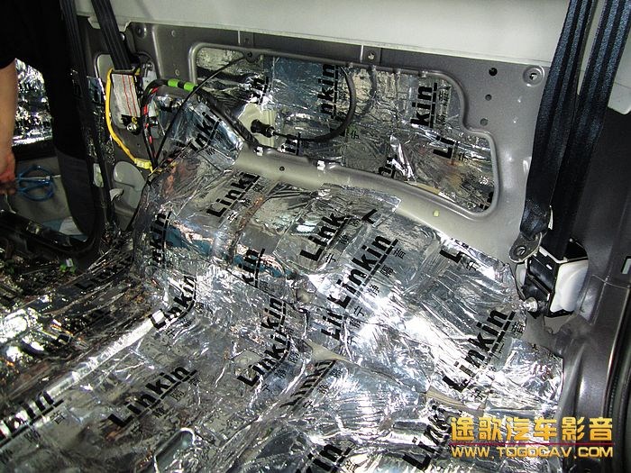 鈴木吉姆尼汽車音響改裝全車寧靜隔音+法國勁浪套裝喇叭