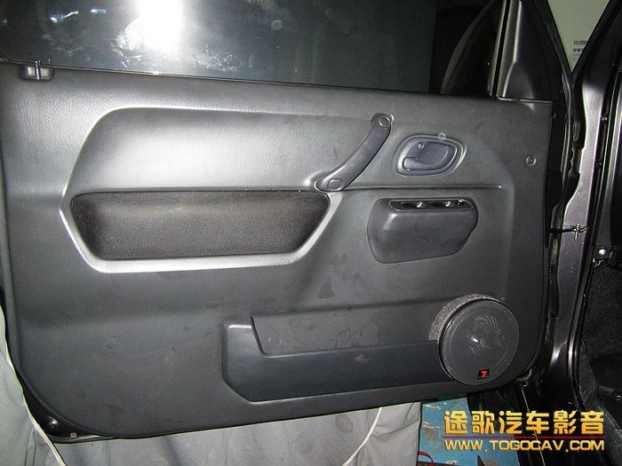 鈴木吉姆尼汽車音響改裝全車寧靜隔音+法國勁浪套裝喇叭