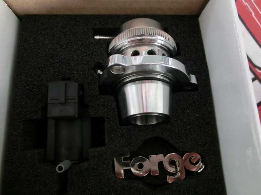 奧迪A4L加裝美國injen進氣和英國泄氣閥FORGE