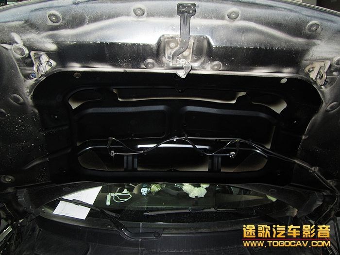 佛山音響改裝·途歌汽車(chē)影音：MINI全車(chē)俄羅斯STP隔音