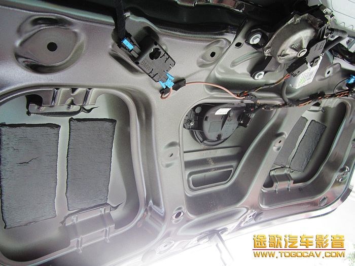 佛山音響改裝·途歌汽車(chē)影音：MINI全車(chē)俄羅斯STP隔音