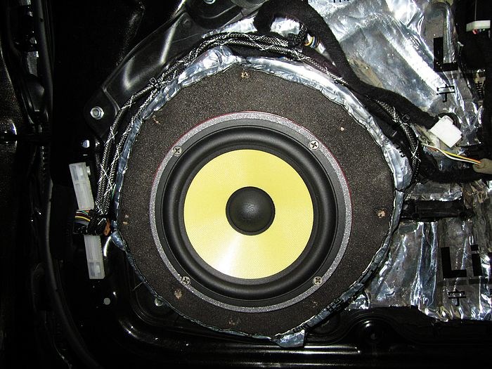 佛山汽車音響·途歌汽車影音：馬自達(dá)RX8個(gè)性音響改裝